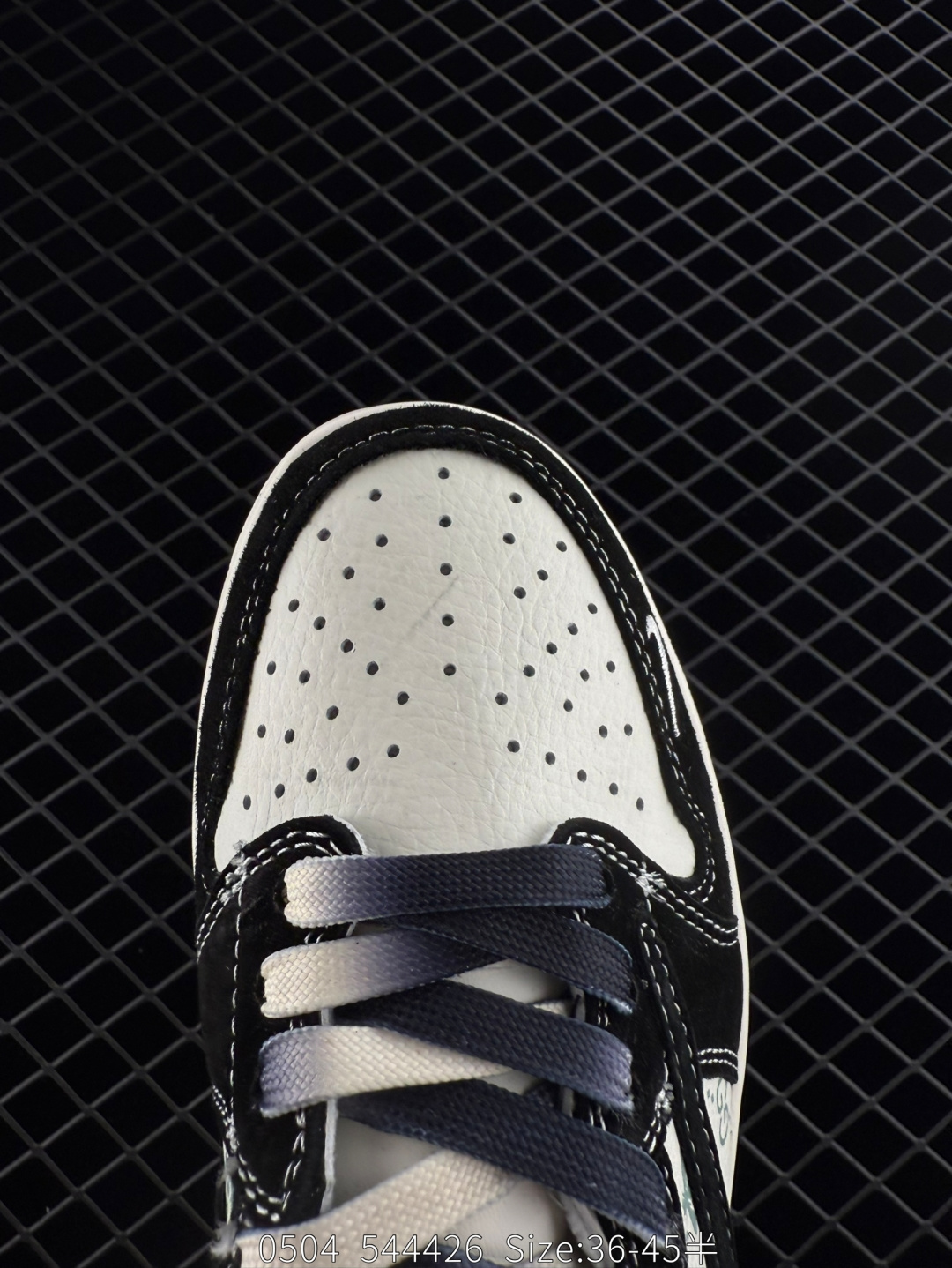 Travis Scott x Air Jordan 1 ” Reverse Mocha “